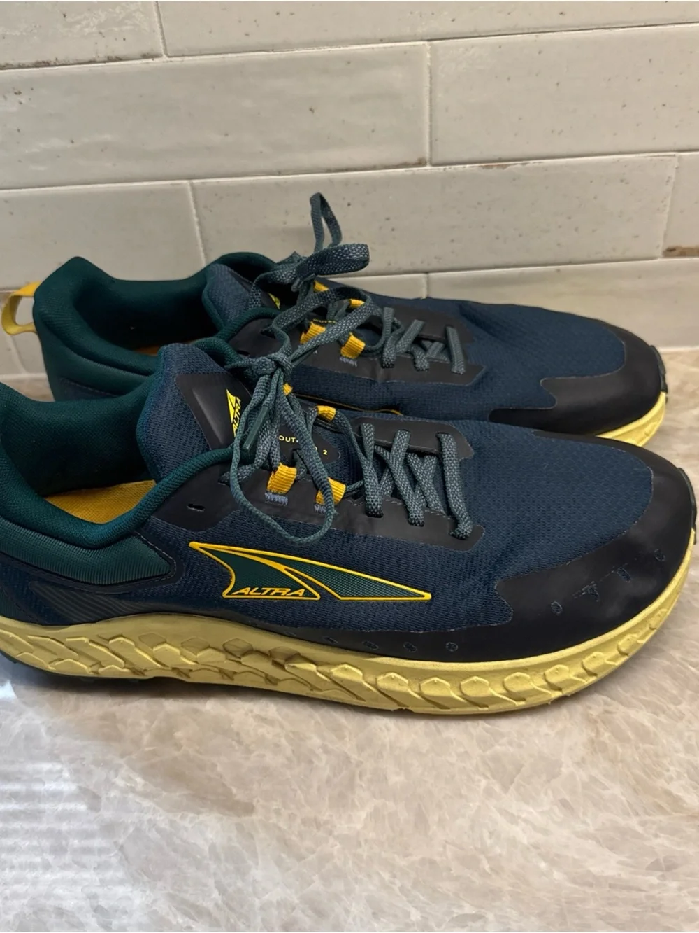 Altra Duo Men's Running Sneaker, Men's Size 12.5 - Cushioned Sole.